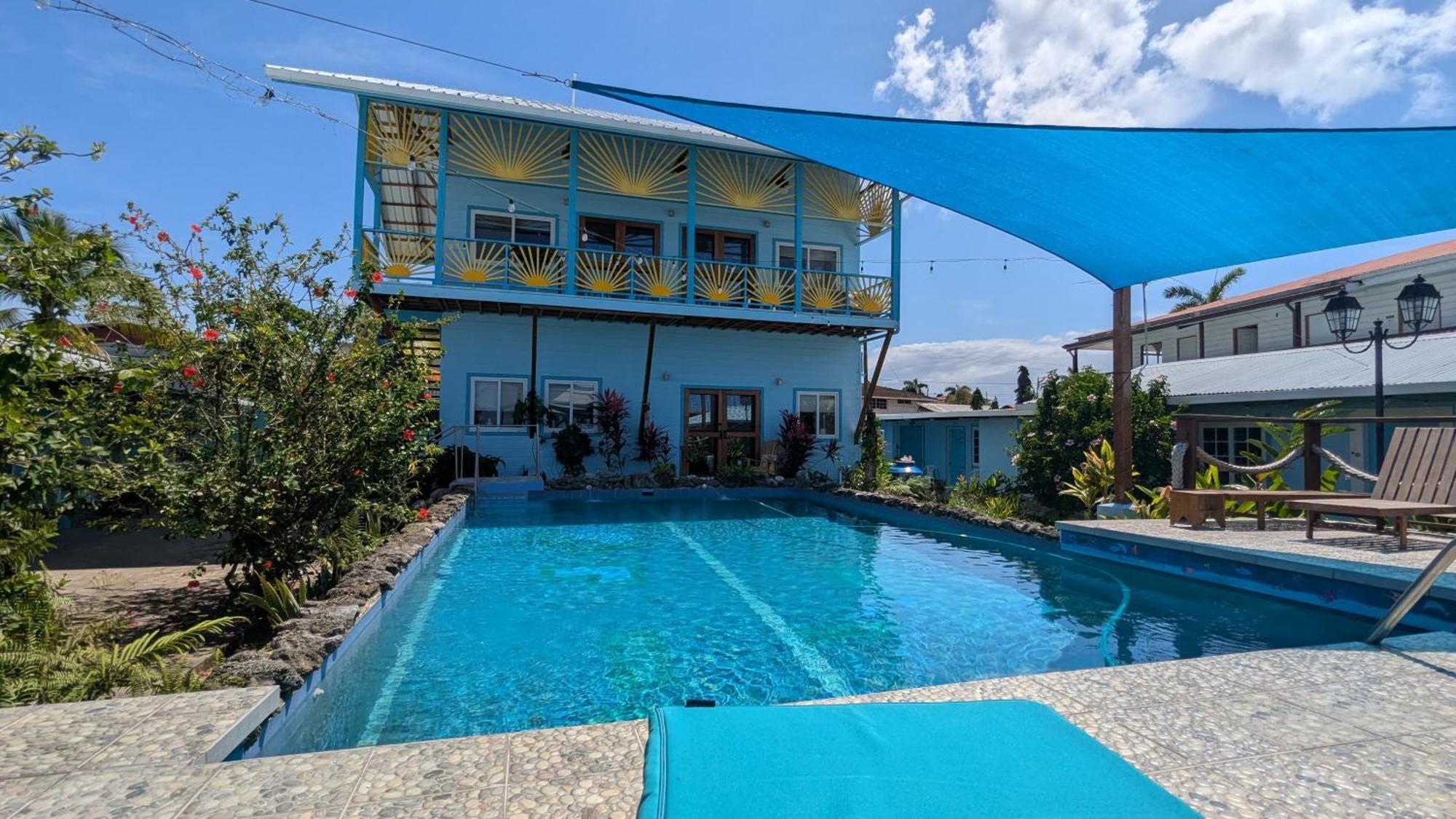 Pachamama Bay Club Hotel Bocas Town Exterior photo