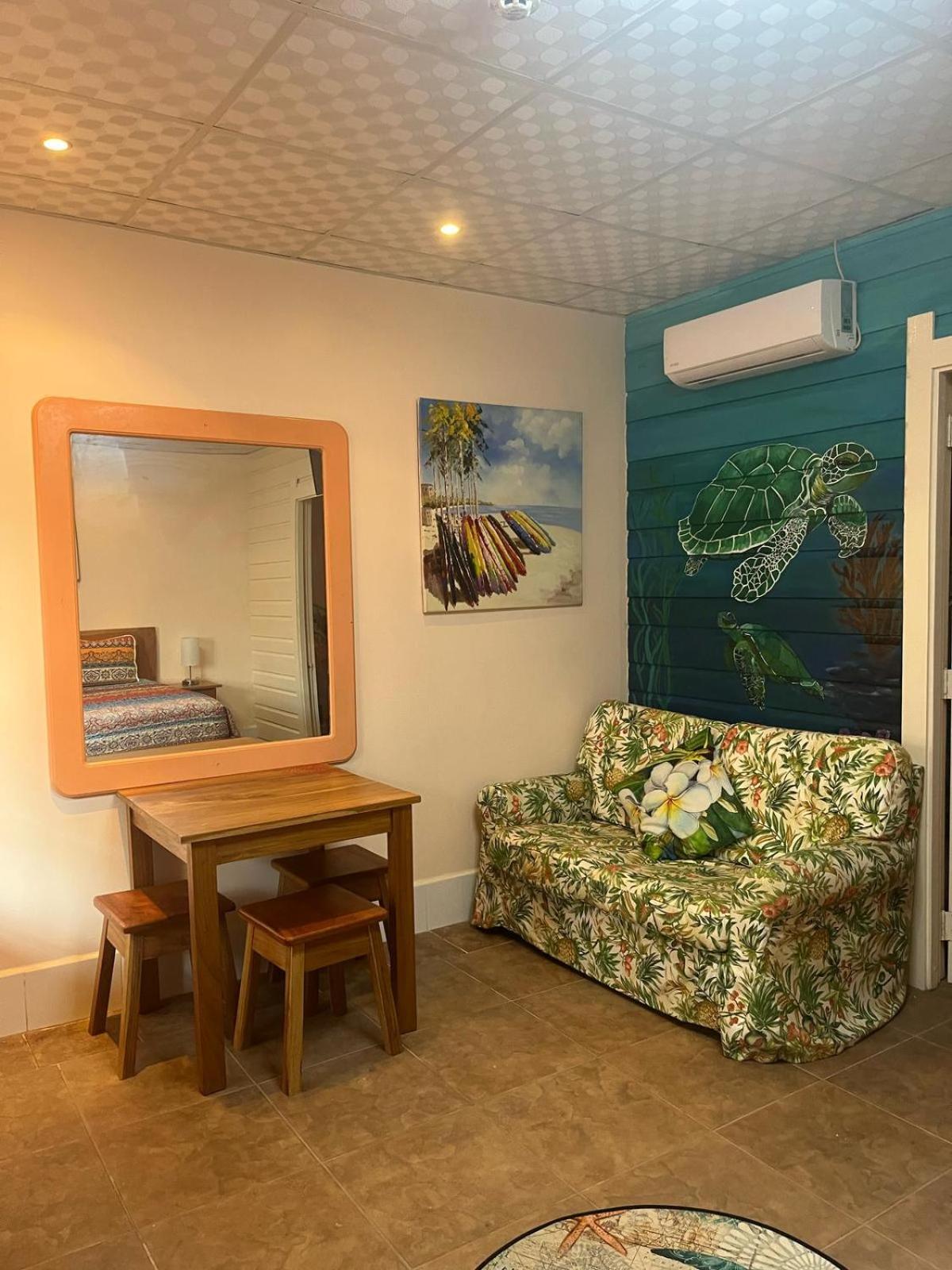Pachamama Bay Club Hotel Bocas Town Room photo